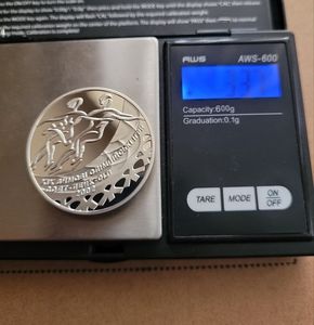 Ukraine 10 hryven sterling coin Ice skating